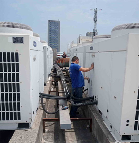 蒸湘中央空调制热和不制冷系统维修方法